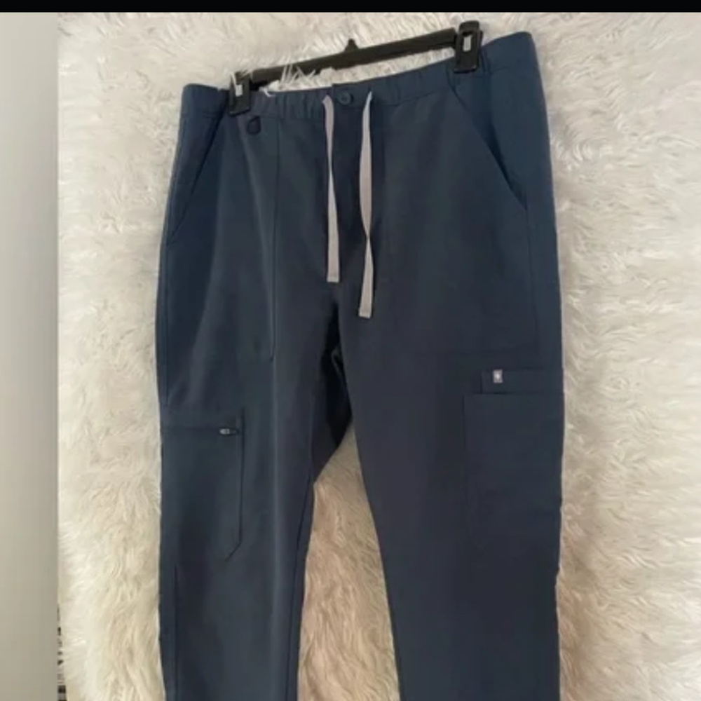 Figs Technical collection Slate, cargo pants small